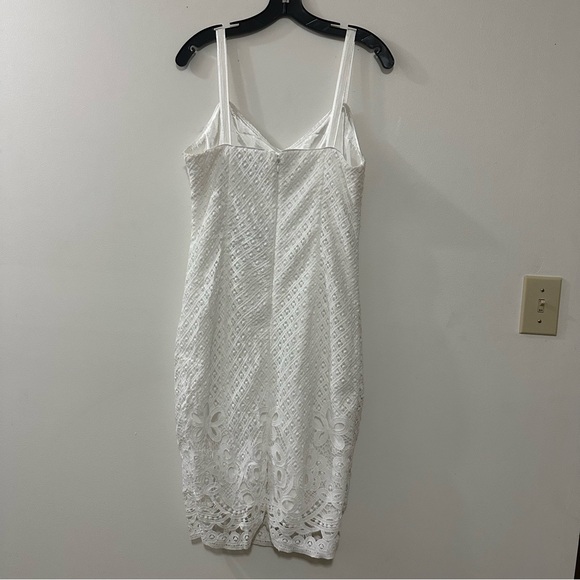 White House Black Market Womens White Dress Size 6 Eyelet Lace Sheath‎ Dress New - Picture 4 of 10